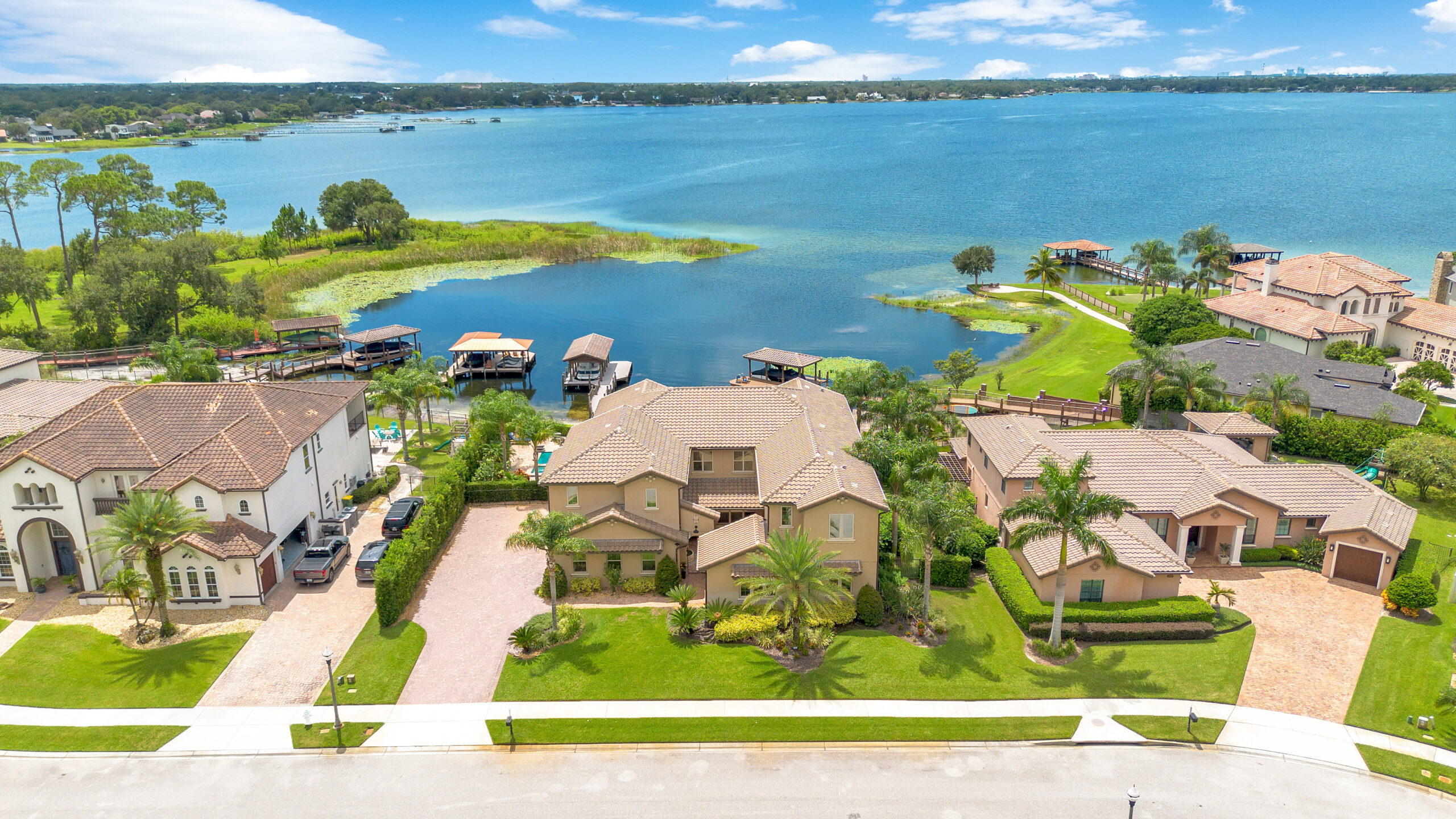 Lakefront home on the Conway Chain of Lakes in Orlando, Florida